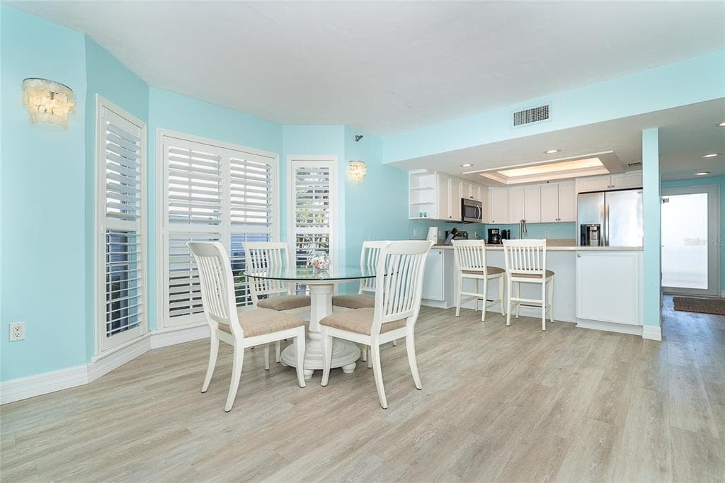 7466 PALM ISLAND DRIVE 2911 photo 9