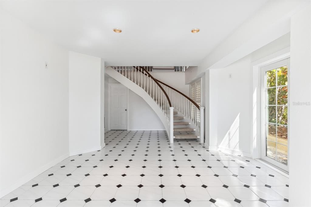 45 SEAWATCH LAKE DRIVE photo 23