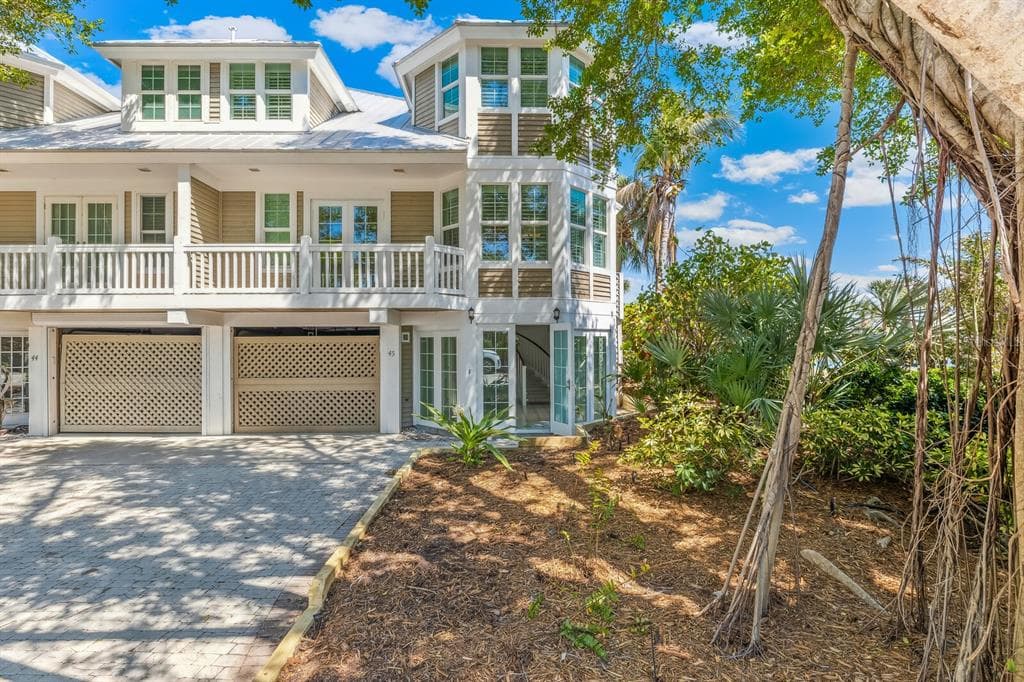 45 SEAWATCH LAKE DRIVE photo 2