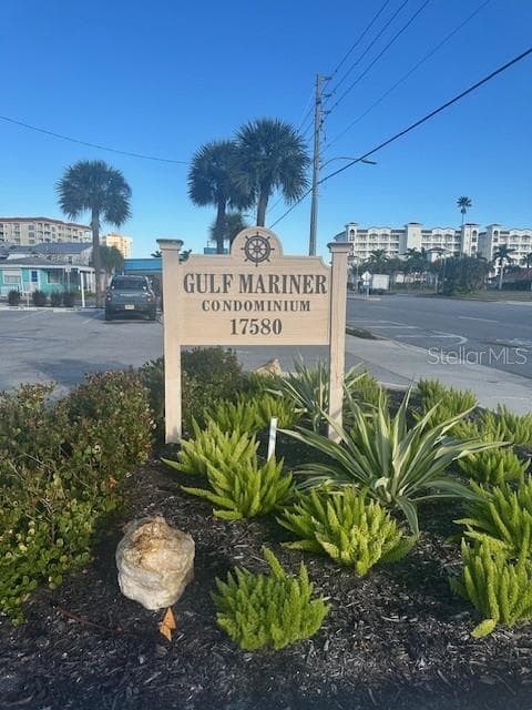 17580 GULF BOULEVARD 403 photo 2