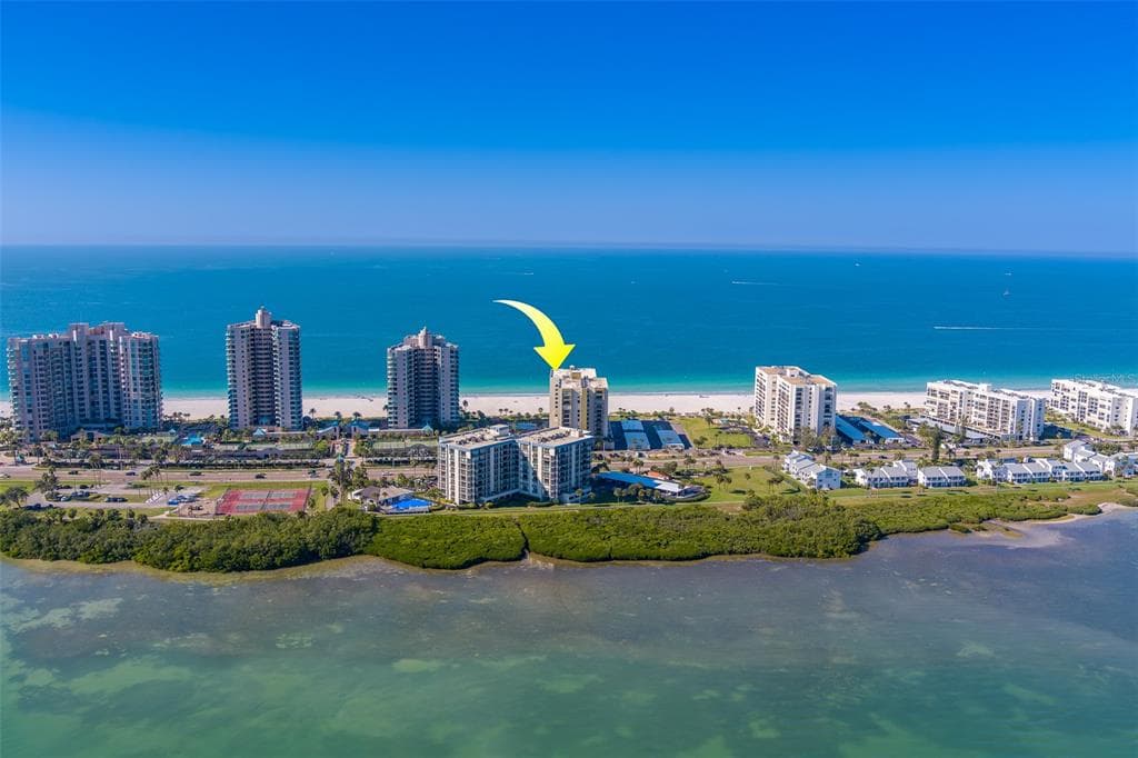 1480 GULF BOULEVARD 201 photo 3