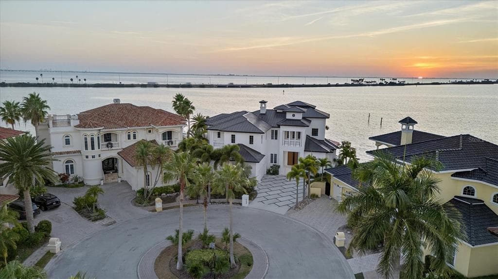 4102 CAUSEWAY VISTA DRIVE photo 2
