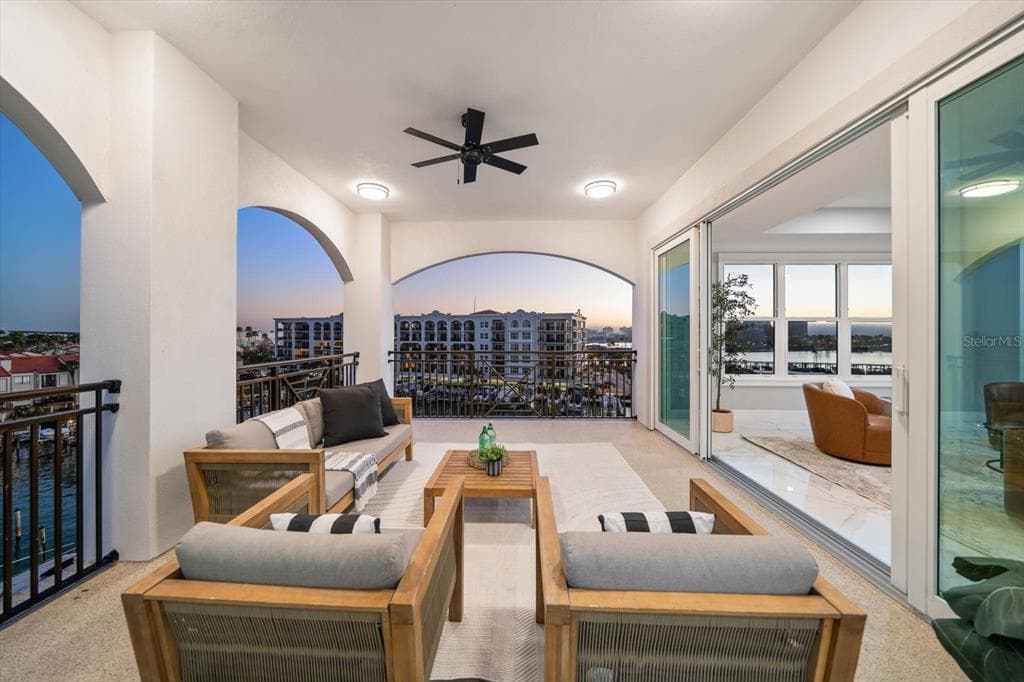 211 DOLPHIN POINT 501 photo 18