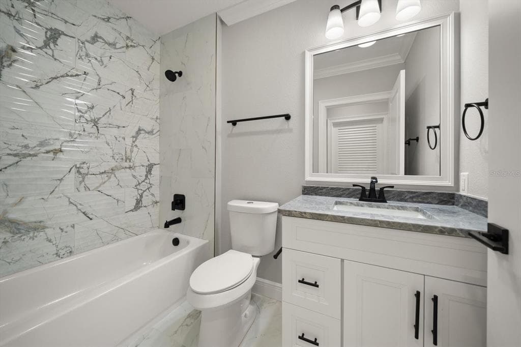 211 DOLPHIN POINT 301 photo 24