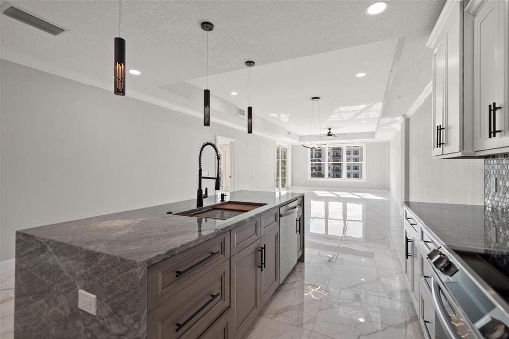 211 DOLPHIN POINT 301 photo 15