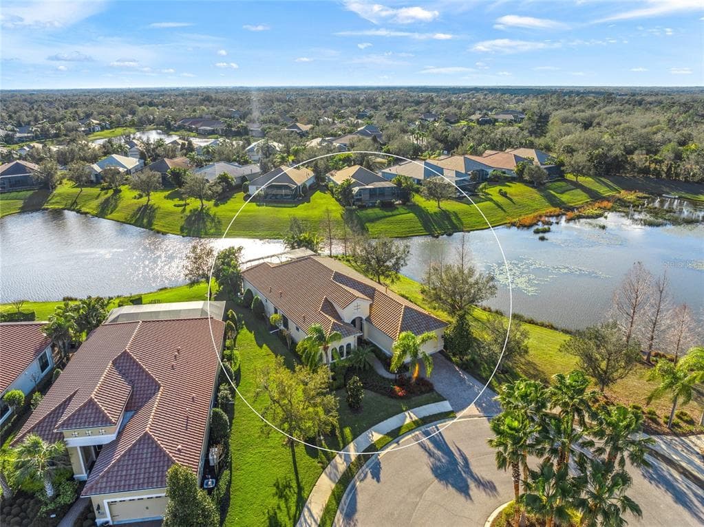 7108 CALLANDER COVE photo 3