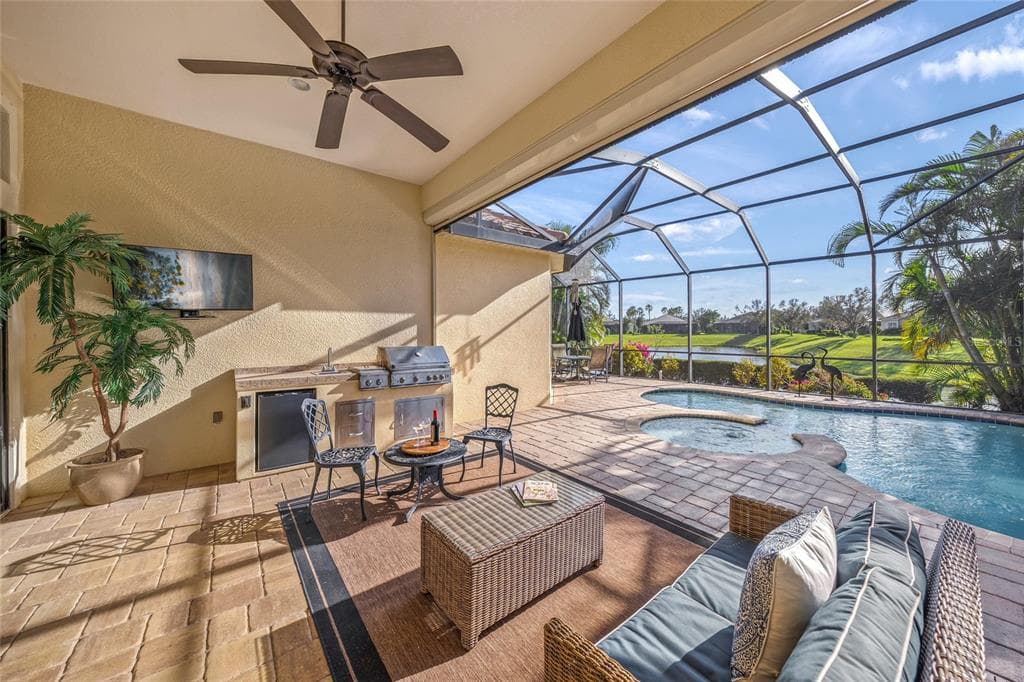 7108 CALLANDER COVE photo 8