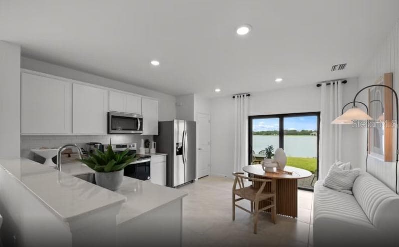 810 BALLEBY TRAIL photo 5