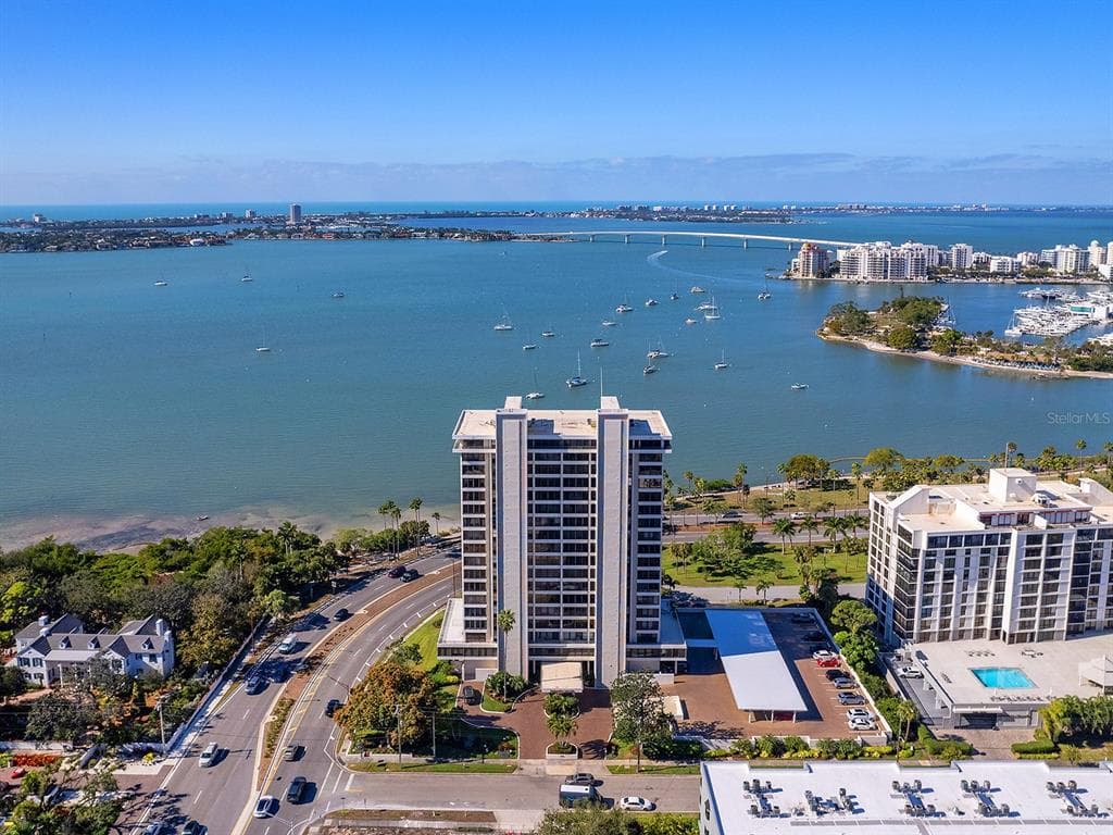 770 S PALM AVENUE 1201 photo 1