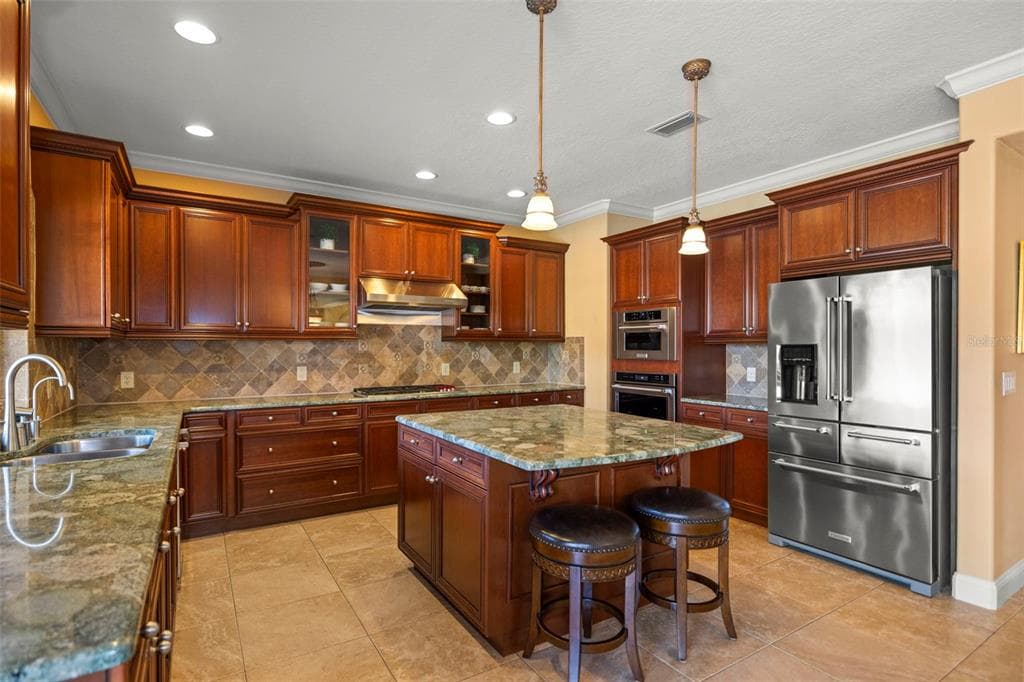 4165 MORENO DRIVE photo 3