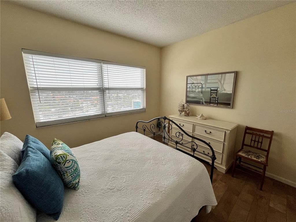 880 MANDALAY AVENUE S806 photo 20