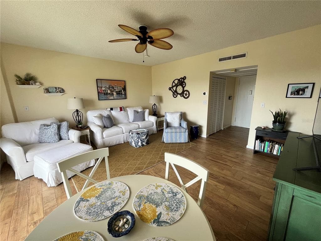 880 MANDALAY AVENUE S806 photo 9