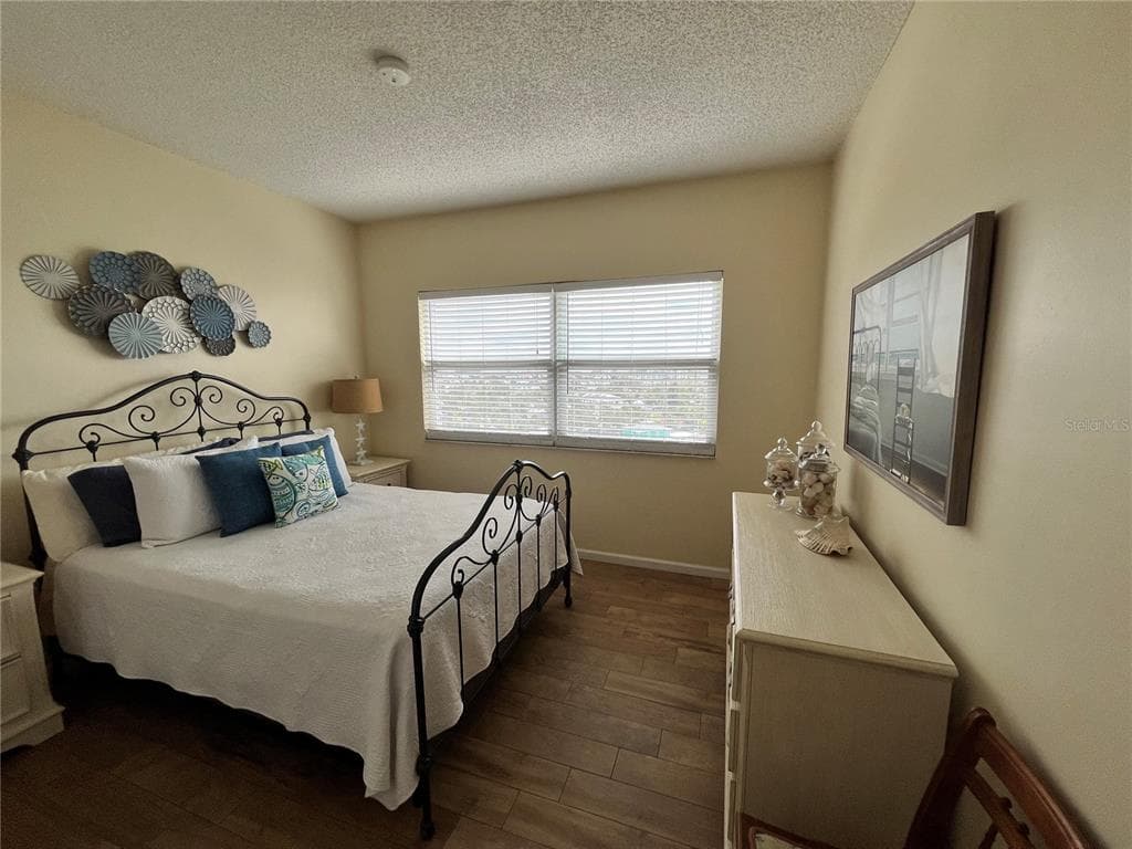 880 MANDALAY AVENUE S806 photo 18