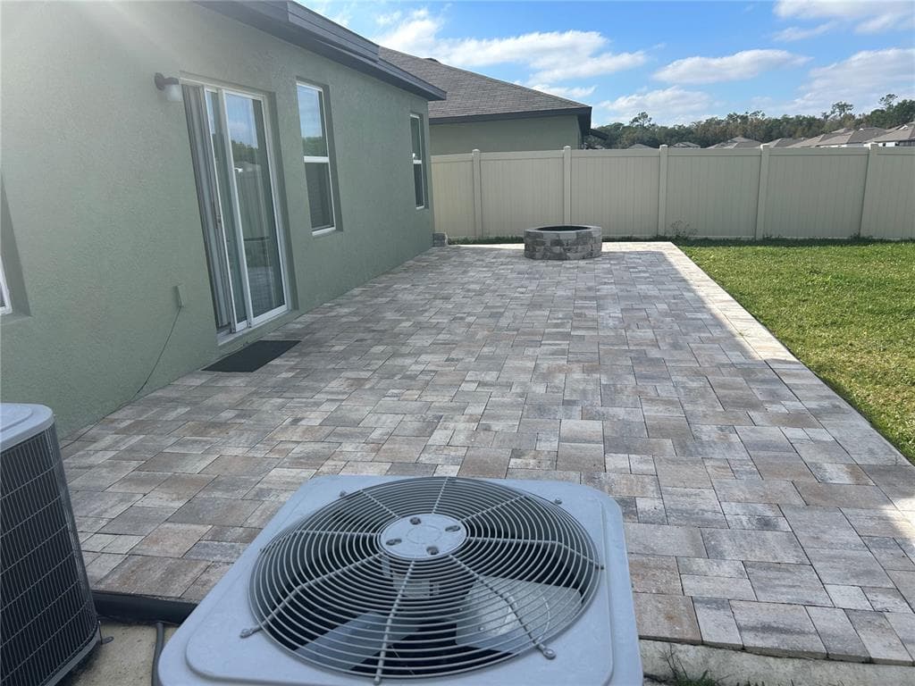 4400 TROTTERS WAY photo 2
