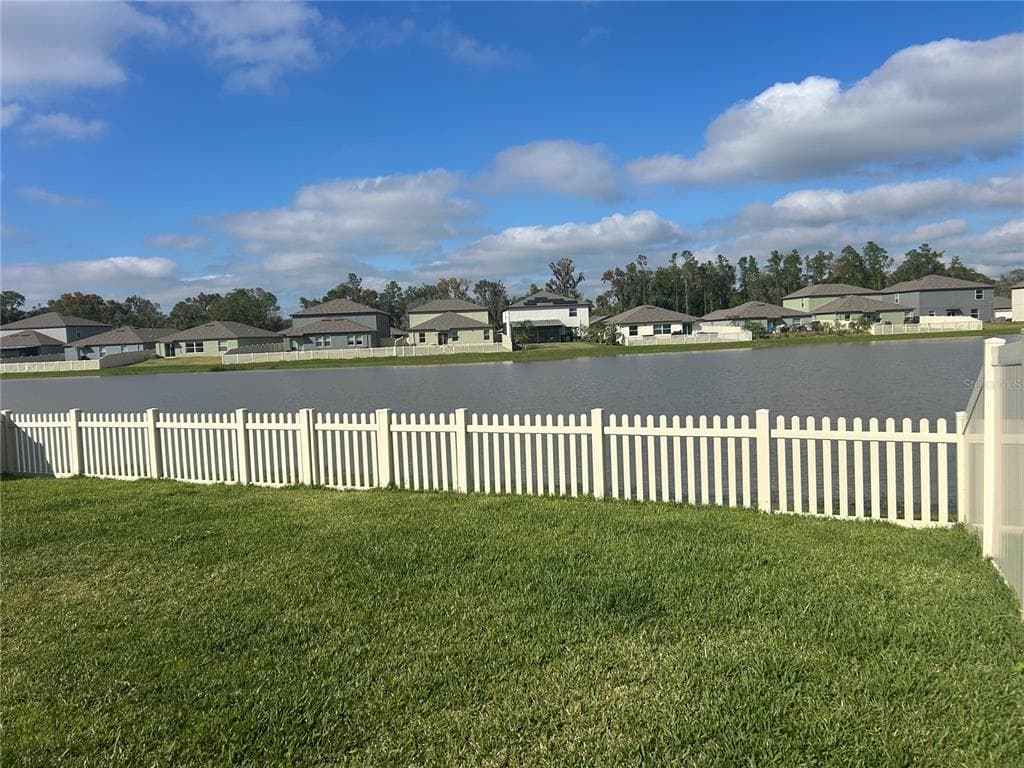 4400 TROTTERS WAY photo 4