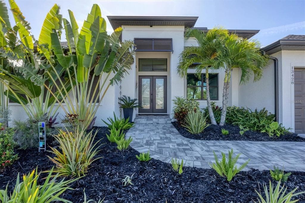 13428 AMARYLLIS CIRCLE photo 3