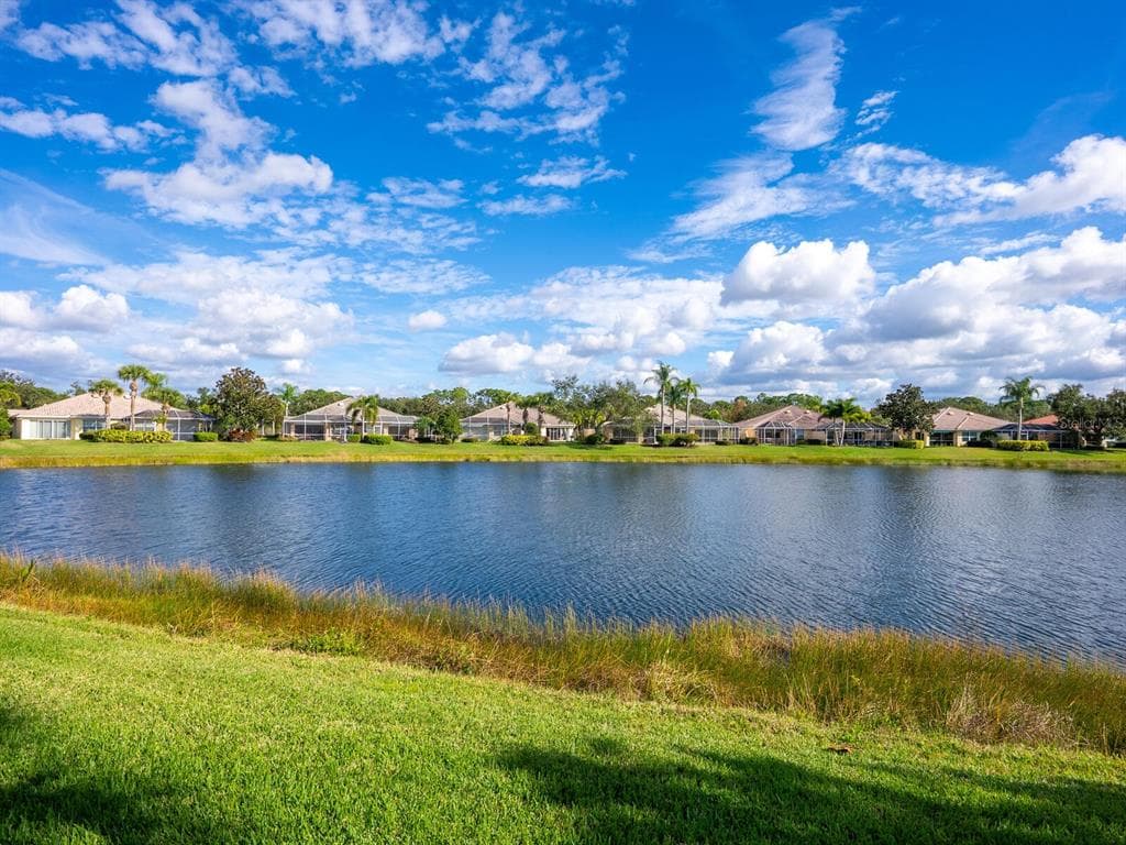 7675 ULIVA WAY photo 2
