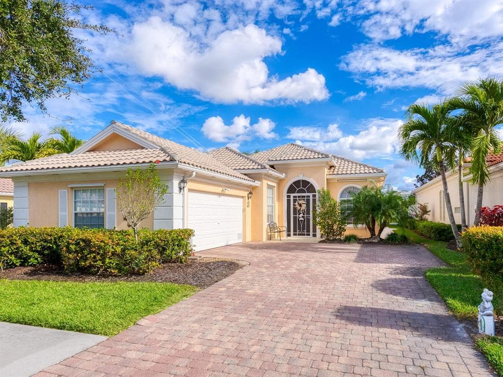 7675 ULIVA WAY photo 3