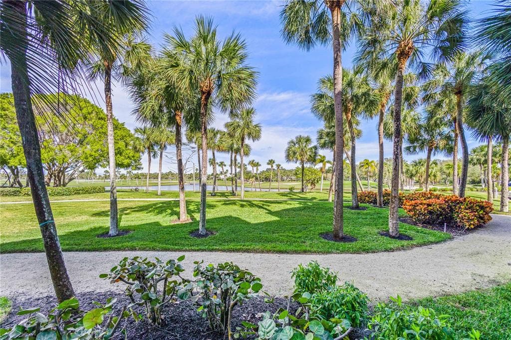 250 SANDS POINT ROAD 5106 photo 22
