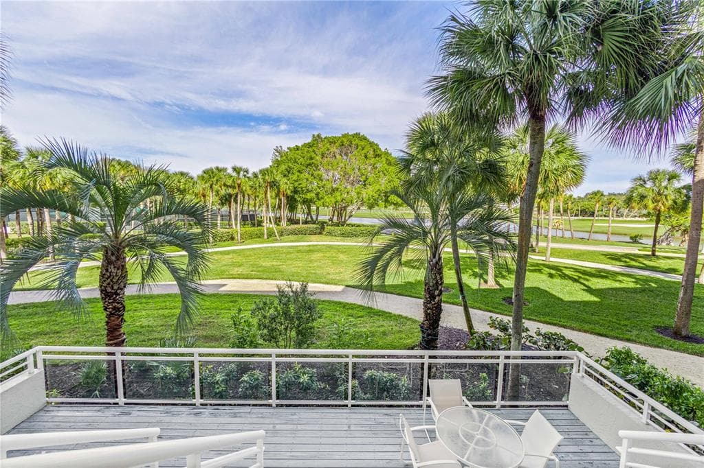 250 SANDS POINT ROAD 5106 photo 1