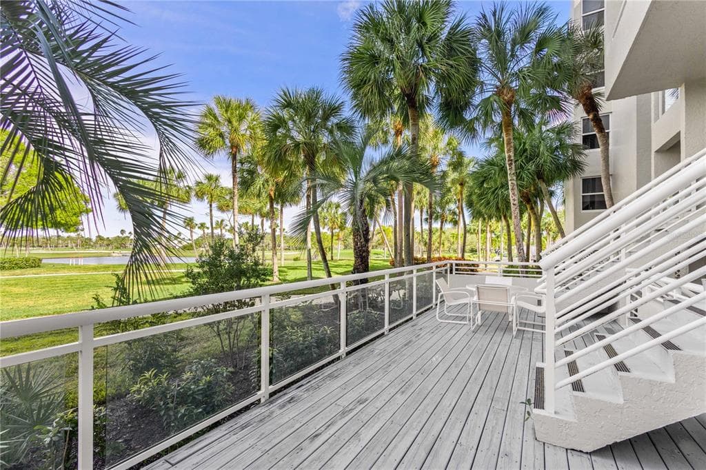 250 SANDS POINT ROAD 5106 photo 20