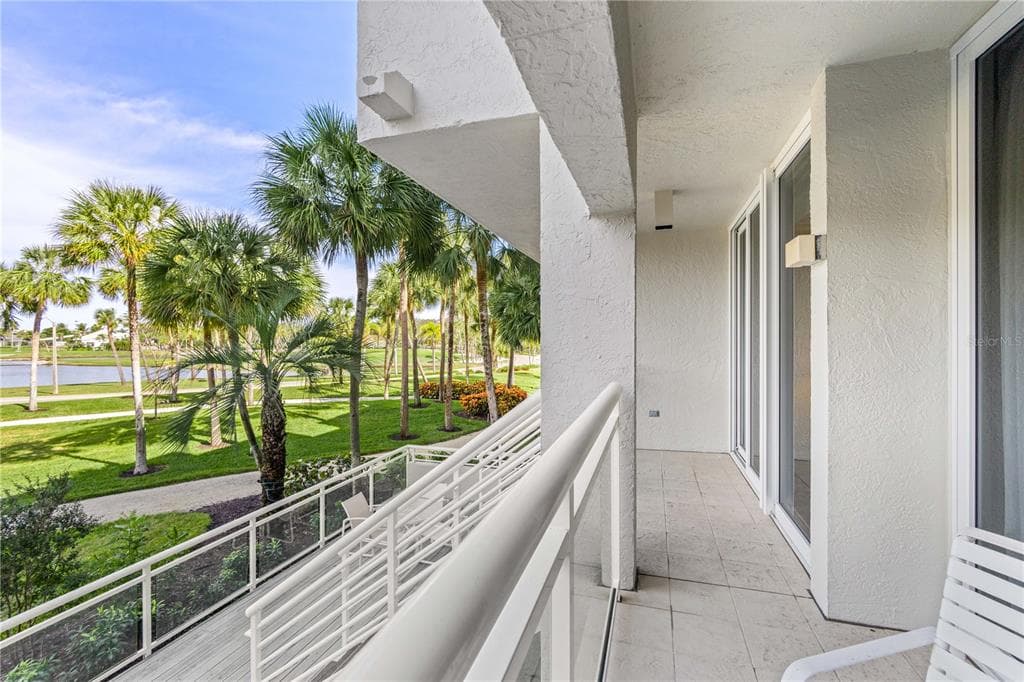 250 SANDS POINT ROAD 5106 photo 19