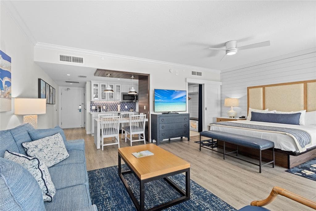 250 SANDS POINT ROAD 5106 photo 4