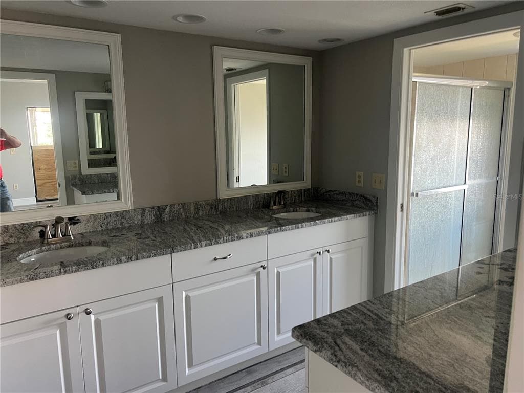 8211 BRENT STREET 828 photo 11
