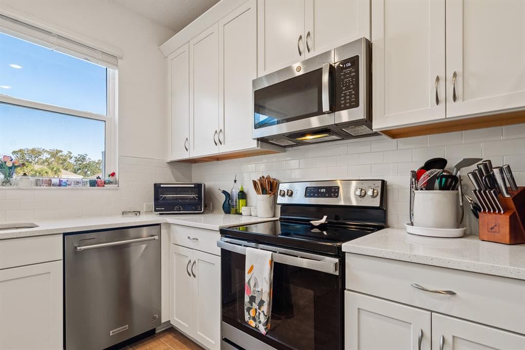 4119 VIA SIENNA CIRCLE photo 11