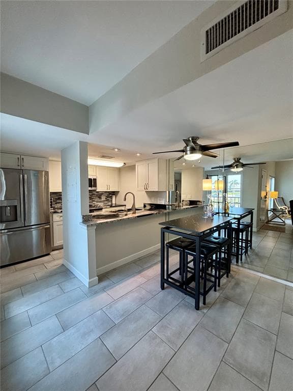 179 MEDALLION BOULEVARD E photo 5