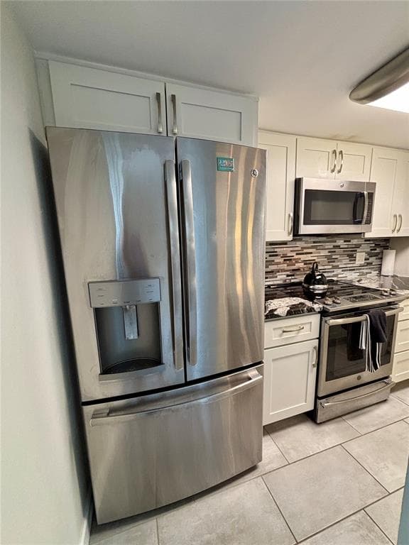 179 MEDALLION BOULEVARD E photo 11
