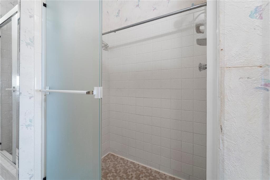 100 BLUFF VIEW DRIVE 609A photo 19