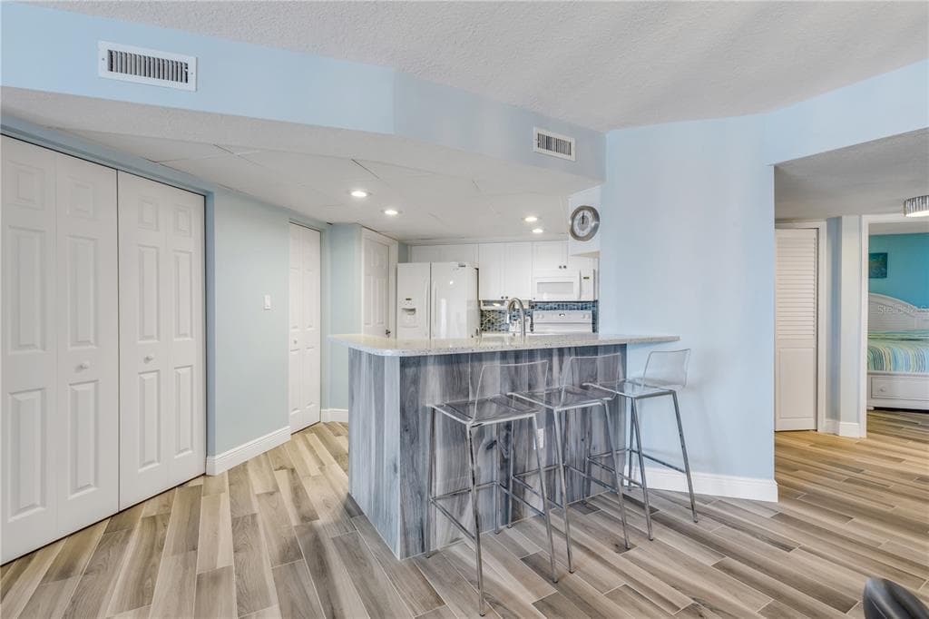 5207 S ATLANTIC AVENUE 924 photo 12