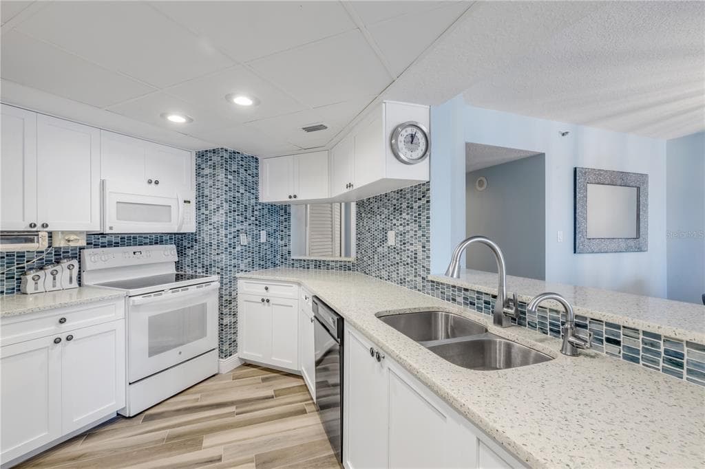 5207 S ATLANTIC AVENUE 924 photo 14