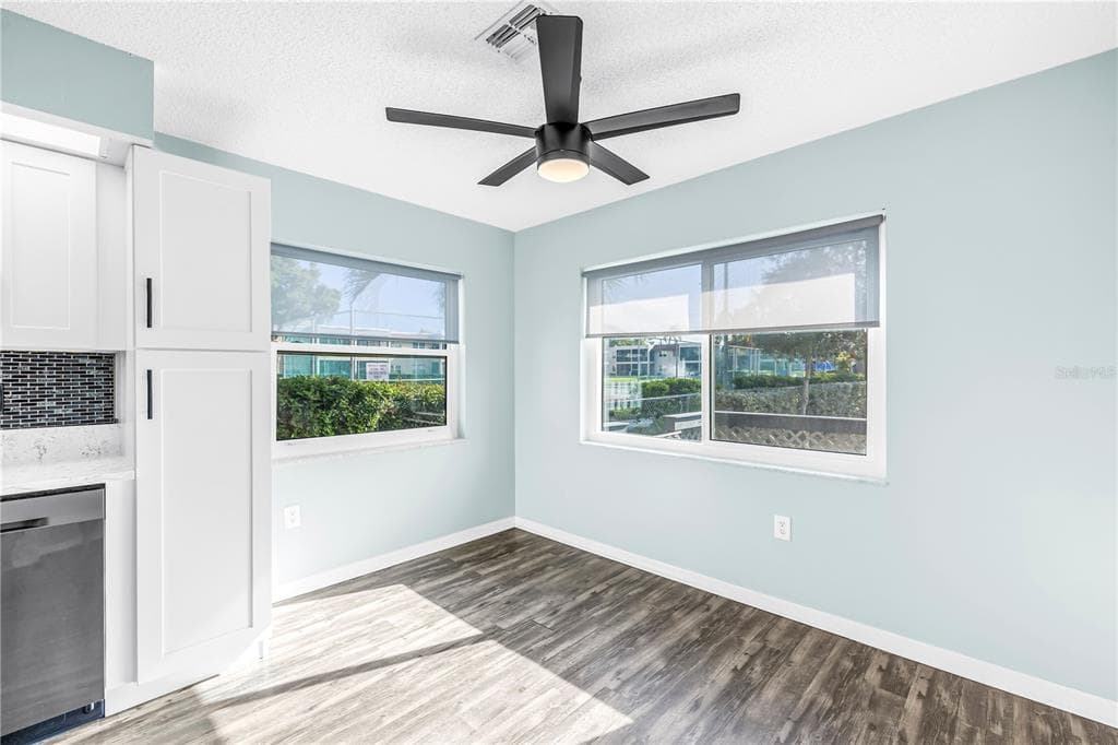 9049 ANTIGUA DRIVE photo 22