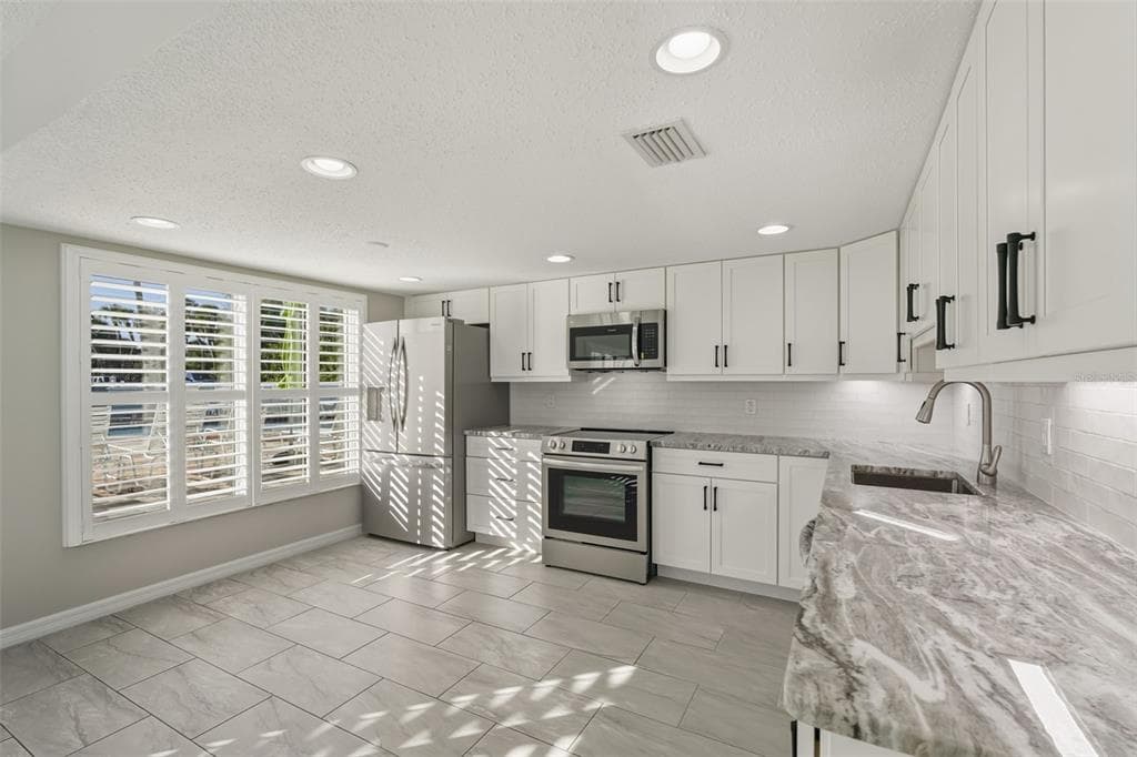 5055 N BEACH ROAD 108 photo 7