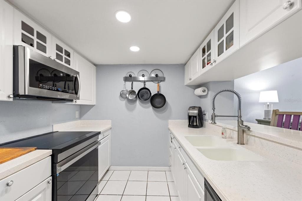 9434 TARA CAY COURT 25 photo 5