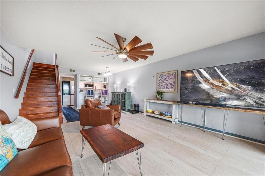 9434 TARA CAY COURT 25 photo 4