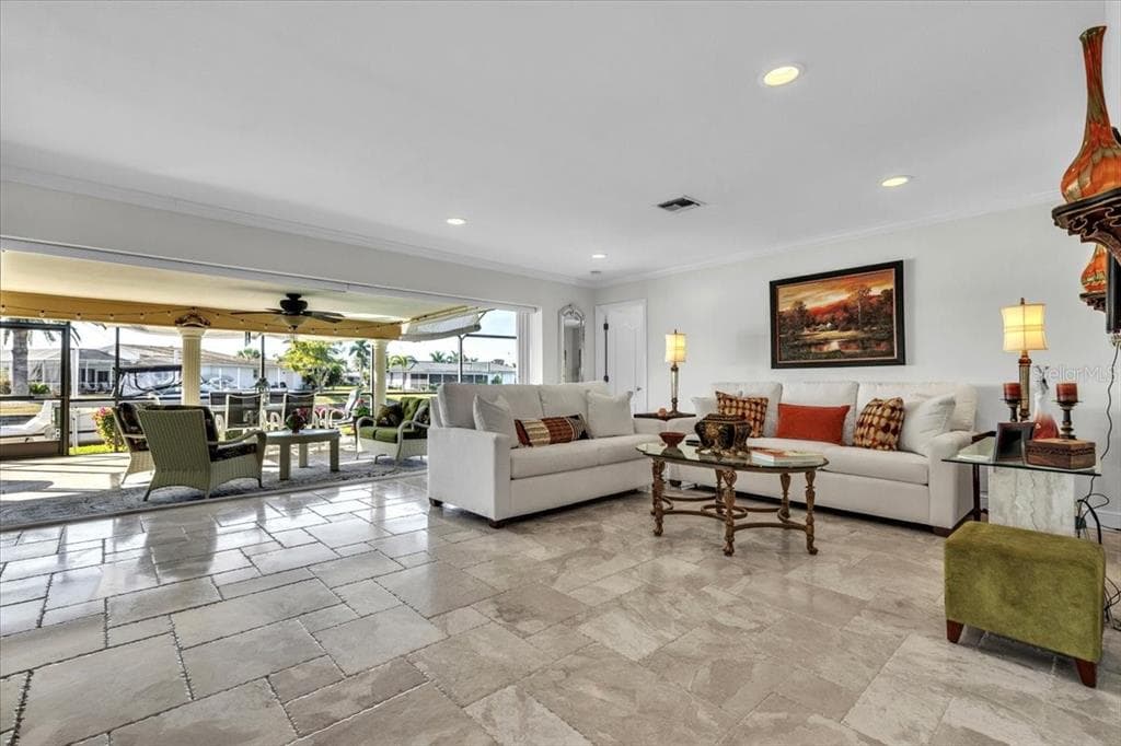 1109 APPIAN DRIVE photo 5