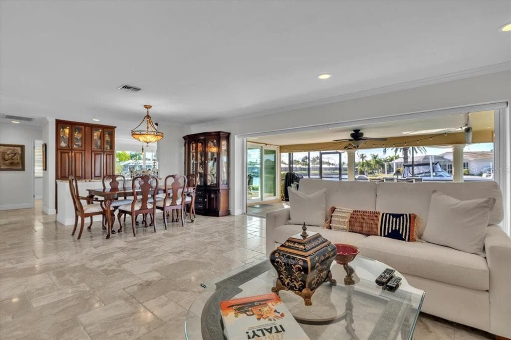 1109 APPIAN DRIVE photo 4