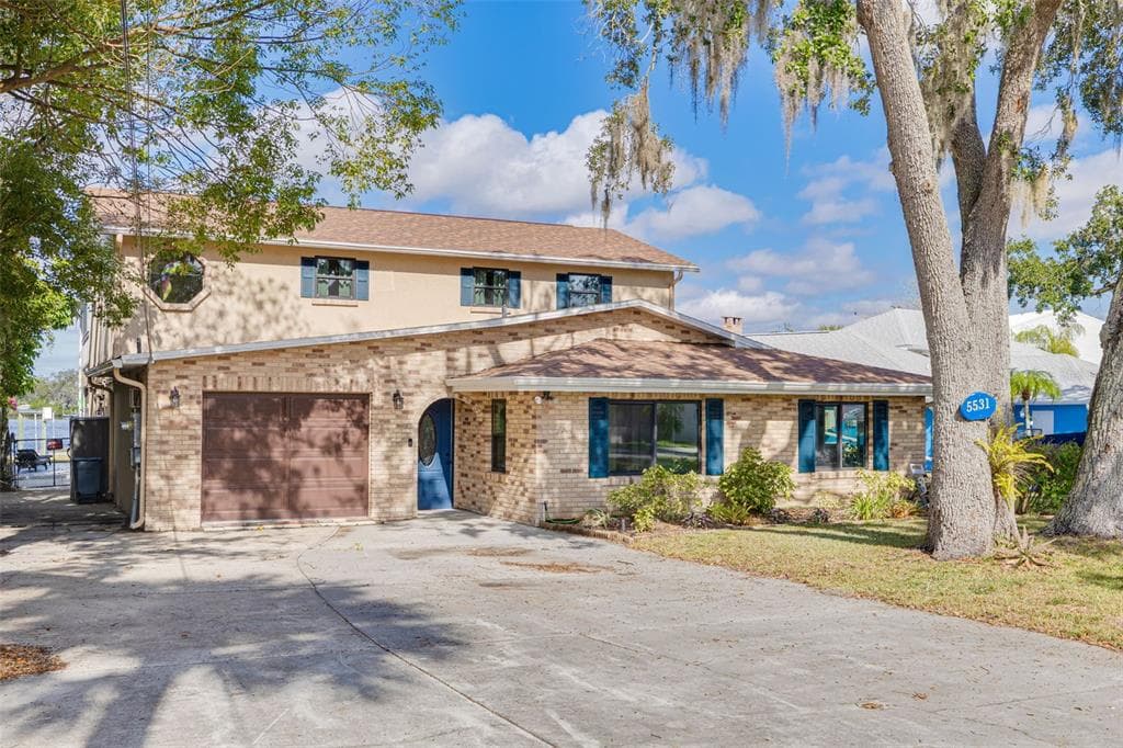 5531 MANATEE POINT DRIVE photo 3