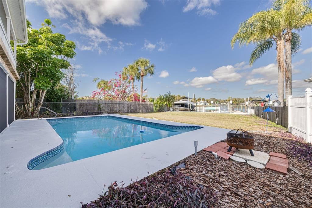 5531 MANATEE POINT DRIVE photo 20