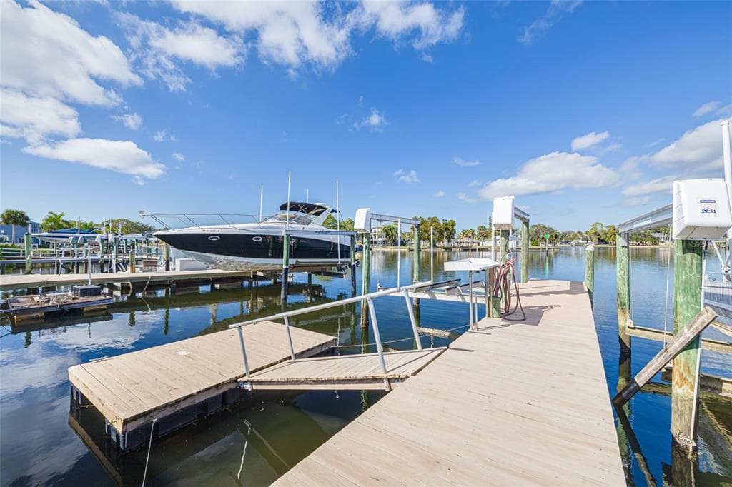 5531 MANATEE POINT DRIVE photo 24