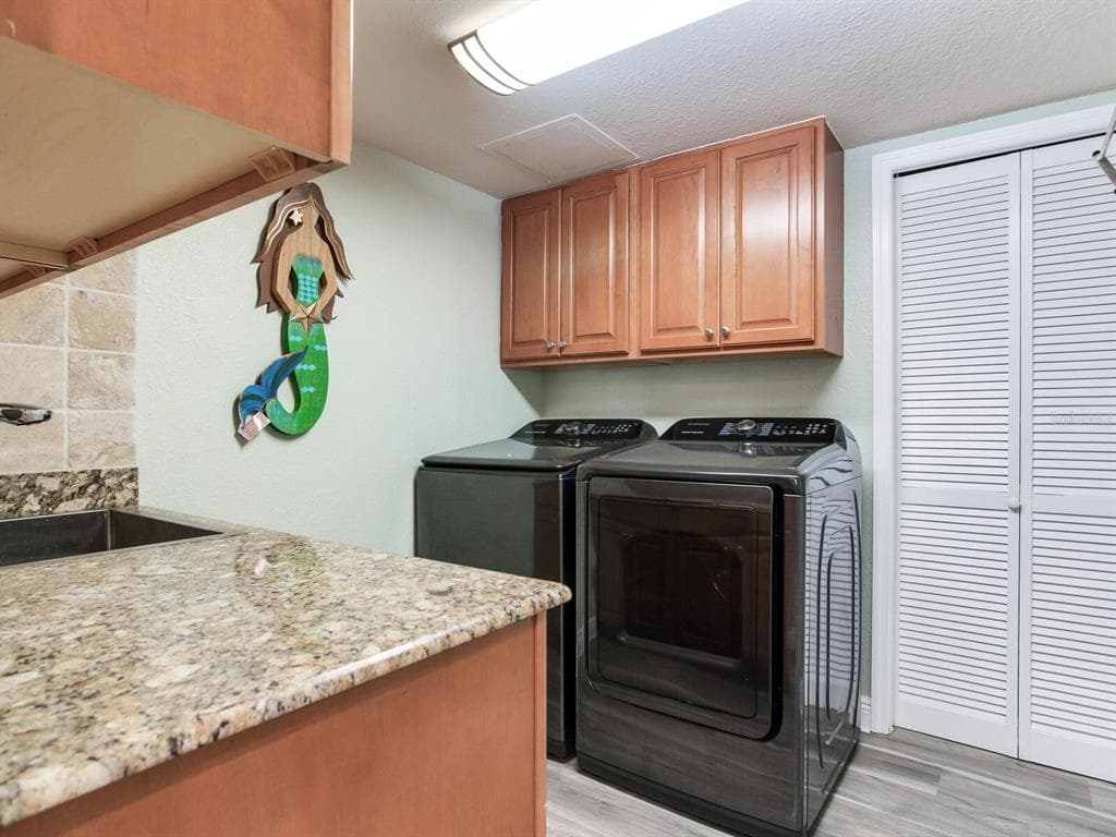 5353 GULF BOULEVARD B202 photo 22