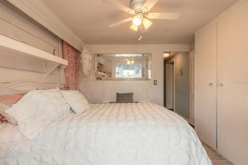109 DOUGLAS STREET photo 18
