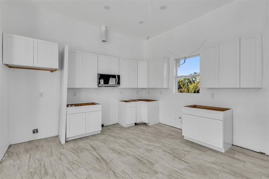 15116 BRAINBRIDGE CIRCLE photo 12
