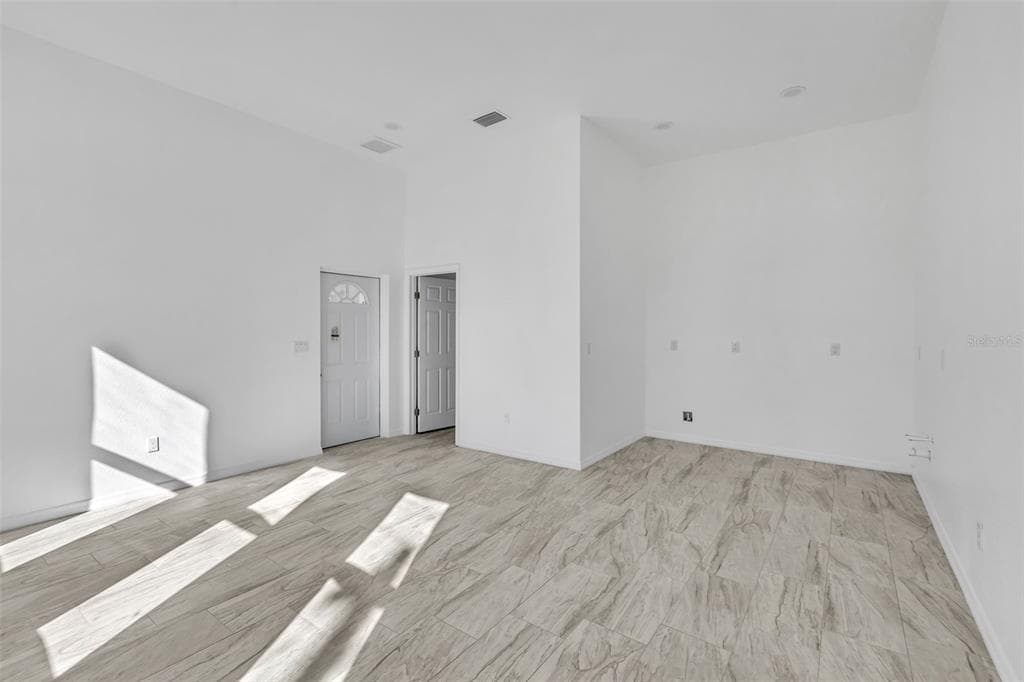 15116 BRAINBRIDGE CIRCLE photo 24