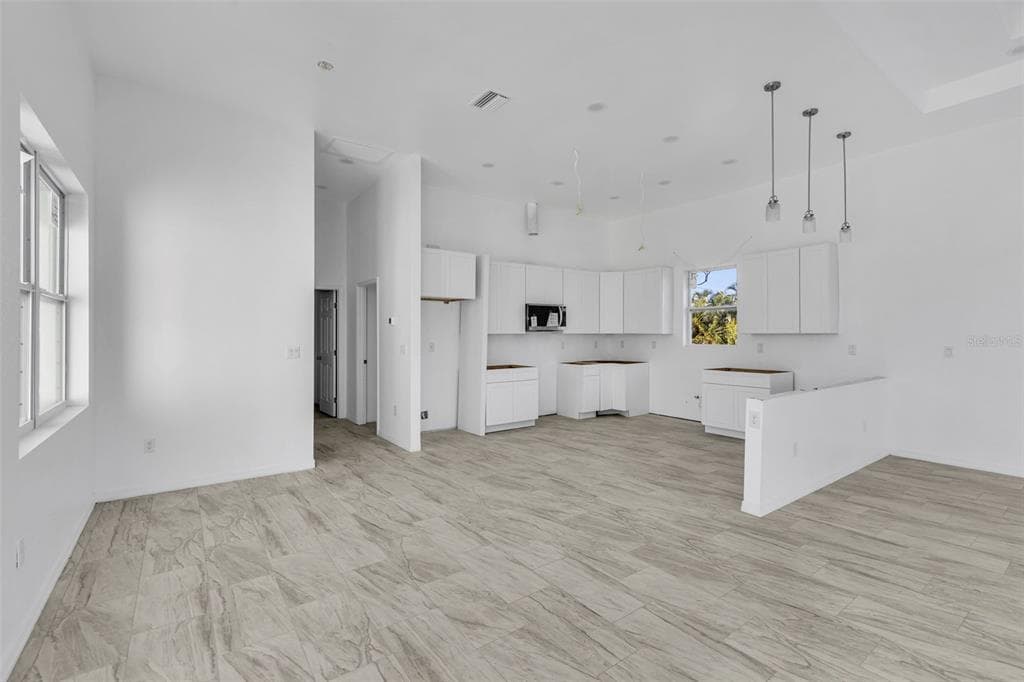 15116 BRAINBRIDGE CIRCLE photo 11
