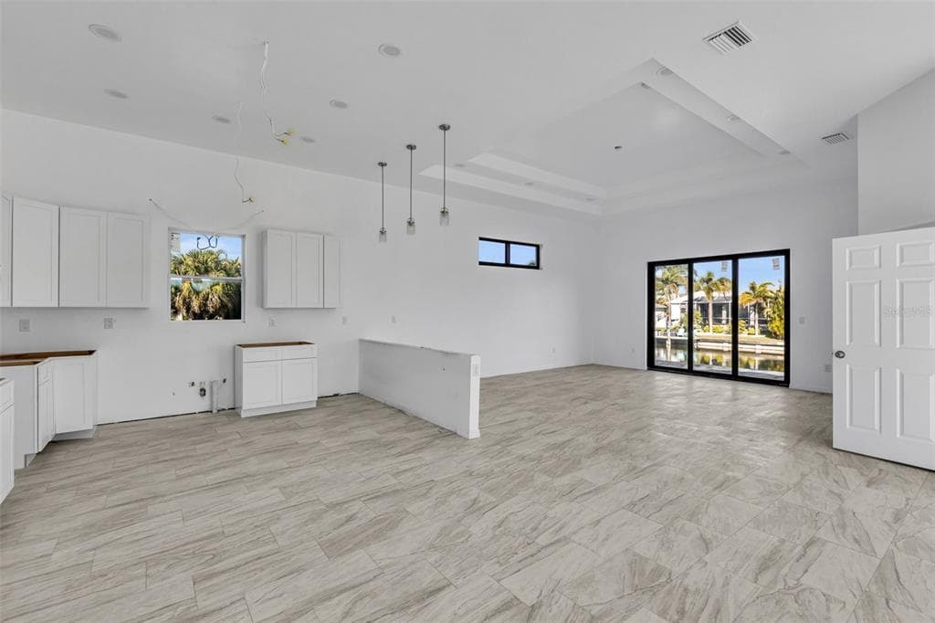 15116 BRAINBRIDGE CIRCLE photo 8