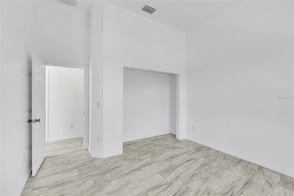 15116 BRAINBRIDGE CIRCLE photo 21